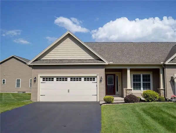111 Golden Oaks, Rochester, NY 14624