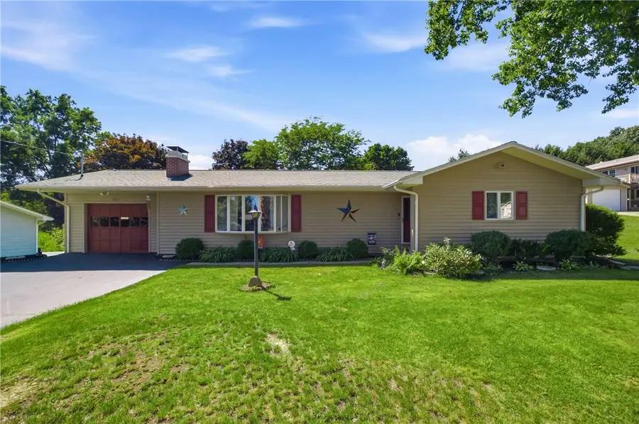 321 Burton Street, Bath, NY 14810 - #2