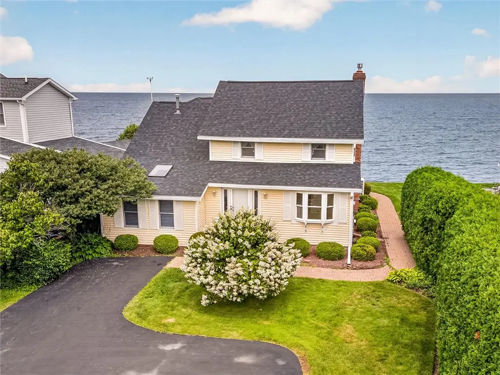 4325 Lake Road, Williamson, NY 14589 - #1