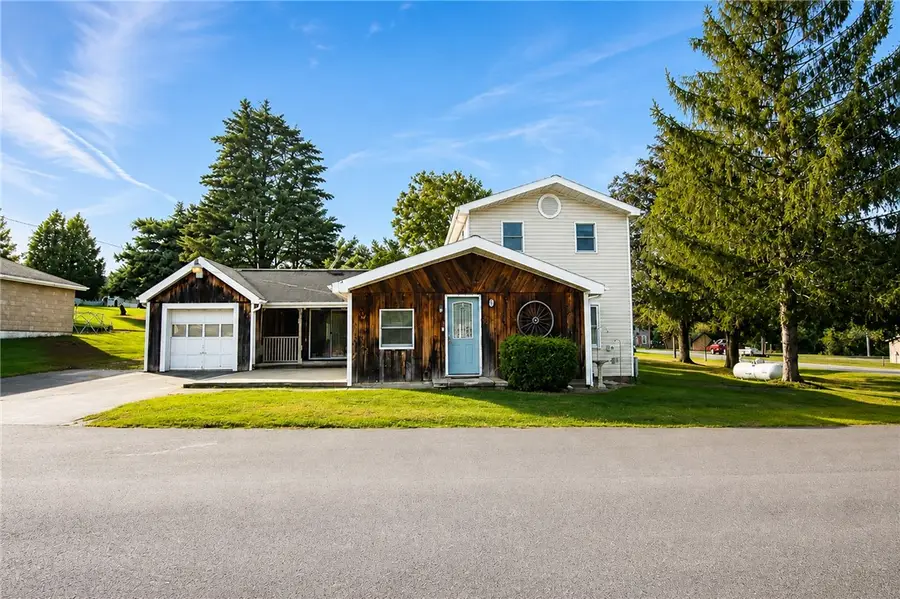 4 Ashley St, Lyons, NY 14489 - #2