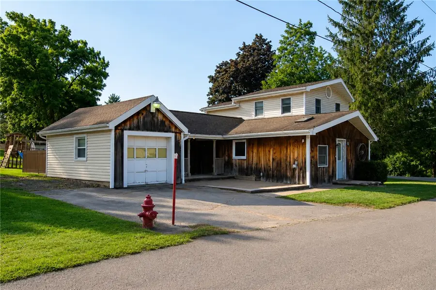 4 Ashley St, Lyons, NY 14489 - #3