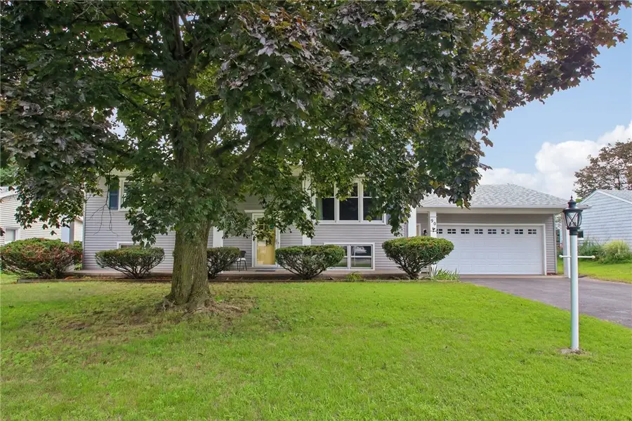 90 Bouckhart Avenue, Rochester, NY 14622 - #2