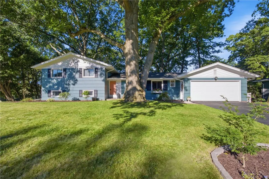 27 Kimberly Road, Pittsford, NY 14534 - #1