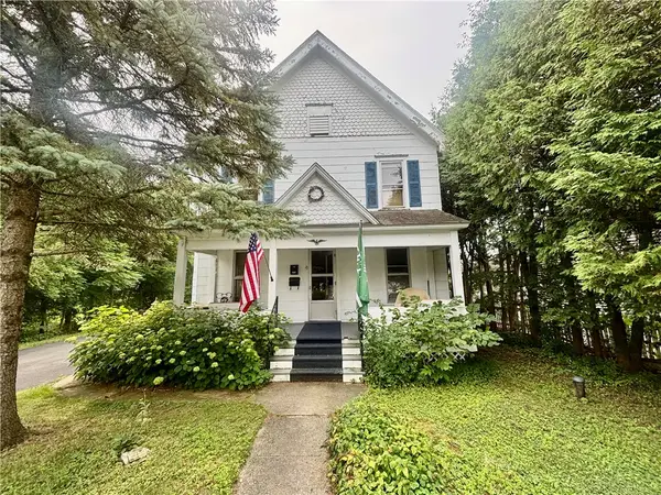 21 W Elizabeth Street, Skaneateles, NY 13152