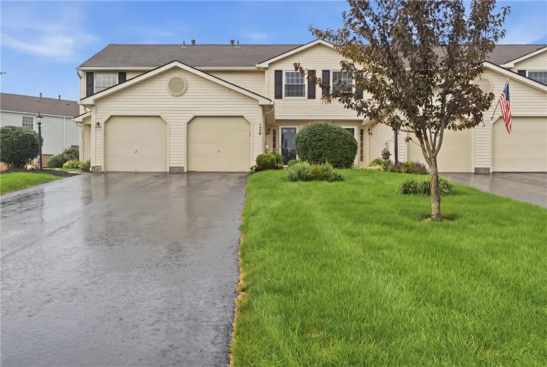 120 Courtshire Lane, Penfield, NY 14526 - #1