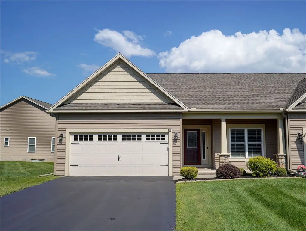 111 Golden Oaks Way, Rochester, NY 14624 - #1