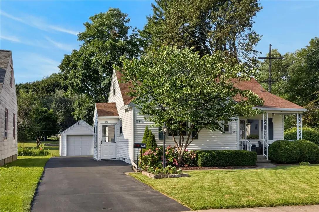 250 Harwick Road, Rochester, NY 14609 - #1