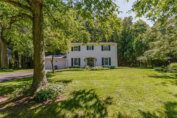 1216 Gerrads Cross, Webster, NY 14580