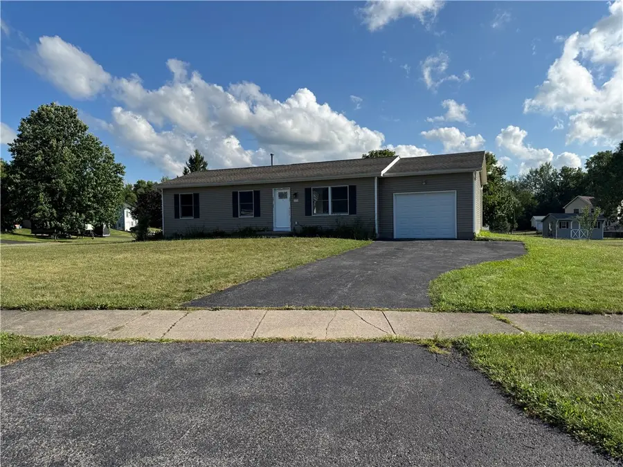 121 Trout, Newark, NY 14513 - #2