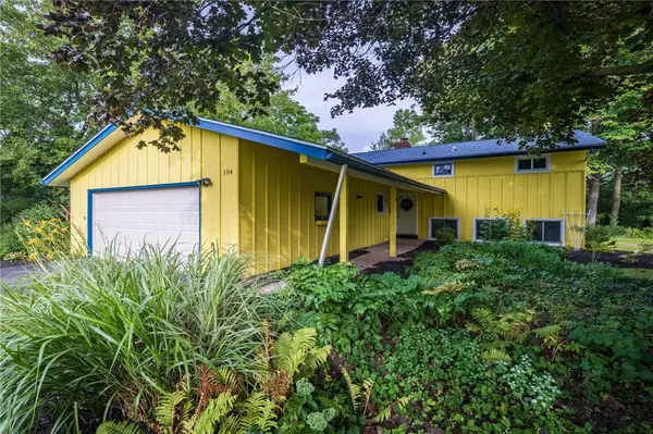 104 Ashley Drive, Rochester, NY 14620