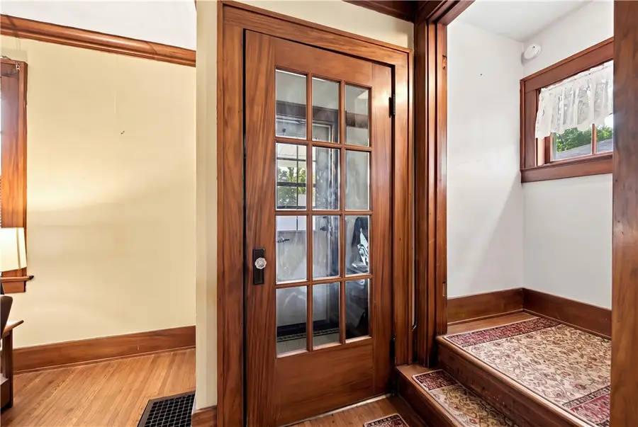 33 Alcazar Street, Rochester, NY 14621 - #3