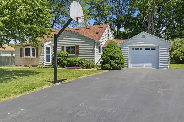 26 Valley Crest Road, Rochester, NY 14616