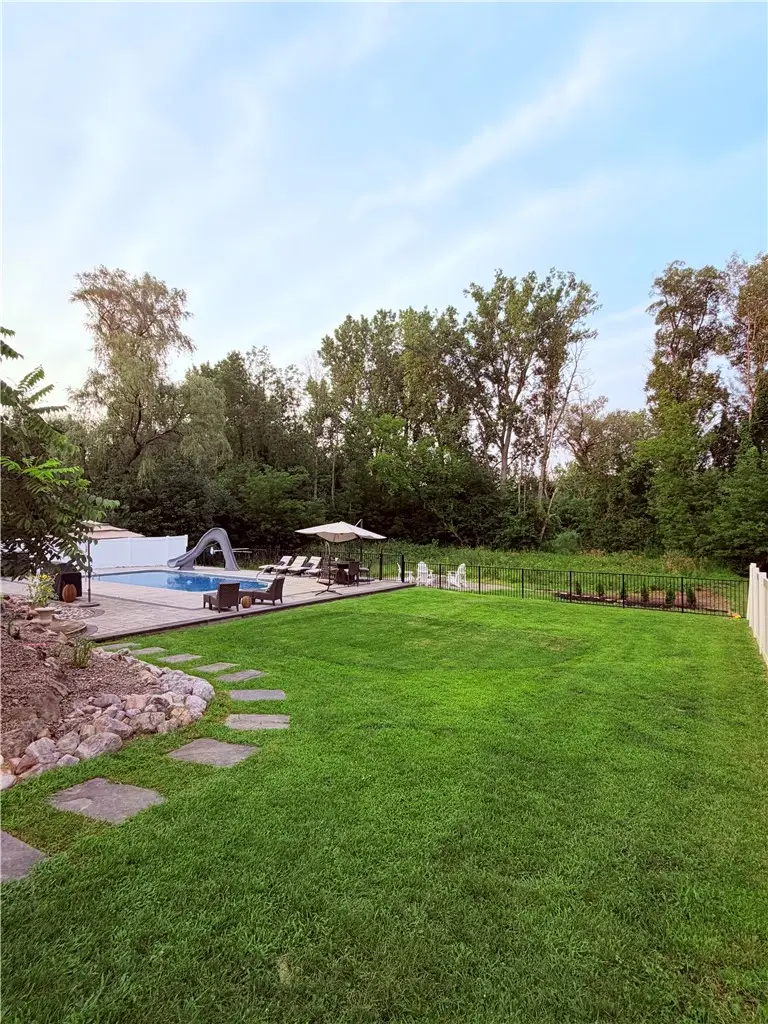 12 Laureldale Drive, Pittsford, NY 14534 - #3