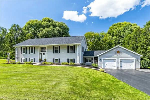 11 Plains Road, Honeoye Falls, NY 14472