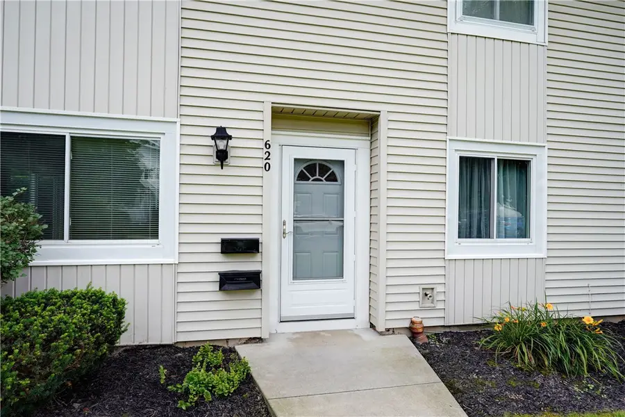 620 Eastbrooke Lane, Rochester, NY 14618 - #3