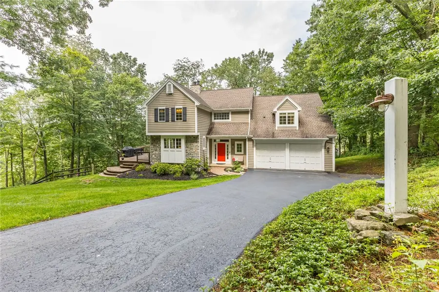 332 Thornebush Drive, Victor, NY 14564 - #2