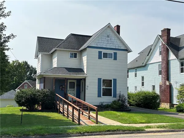 22 Hemlock Avenue, Kane, PA 16735
