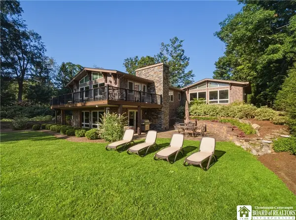 320 Lakeside Drive, Bemus Point, NY 14712