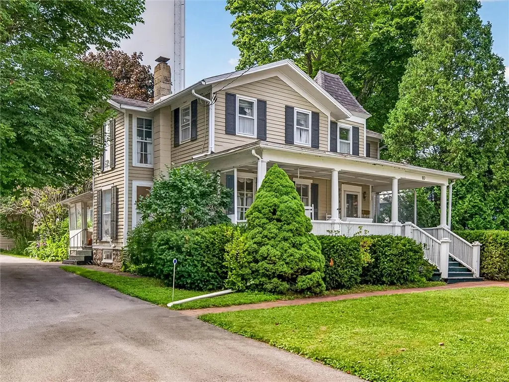 10 Craigie Street, Le Roy, NY 14482 - #1