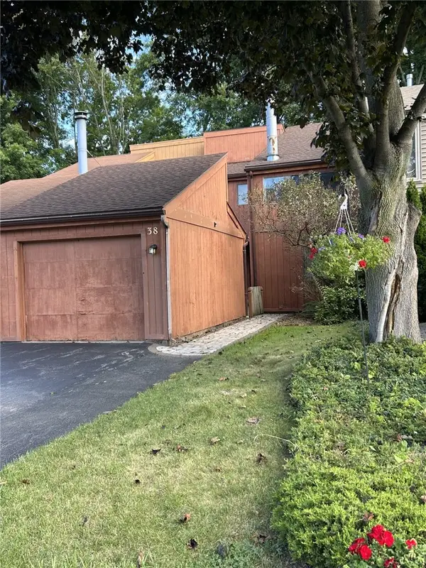 38 Tilegate Glen, Fairport, NY 14450