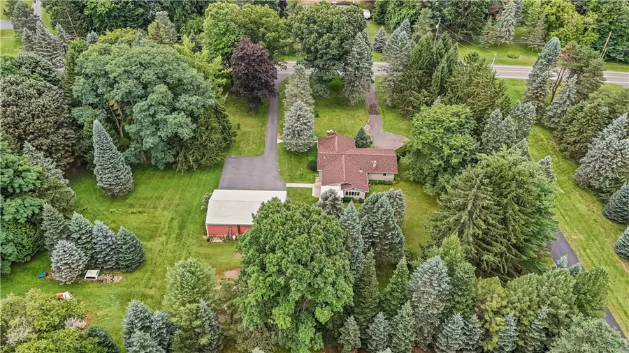 7112 Valentown Rd, Victor, NY 14564 - #3