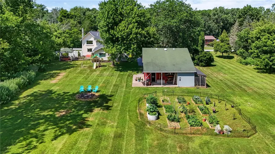 956 Willits Rd, Ontario, NY 14519 - #3
