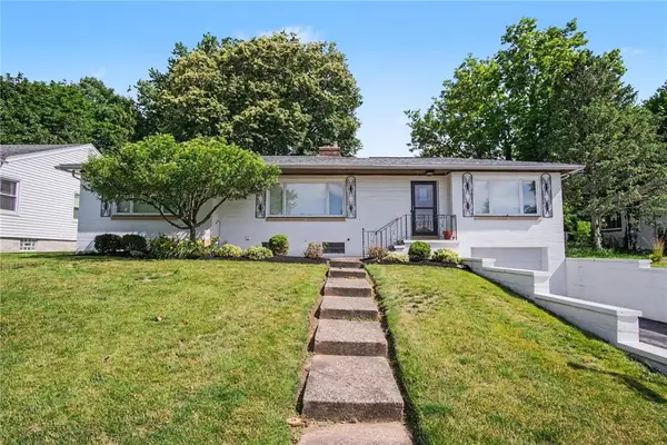60 Longcroft Road, Rochester, NY 14609