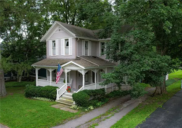 88 E Main Street, Le Roy, NY 14482