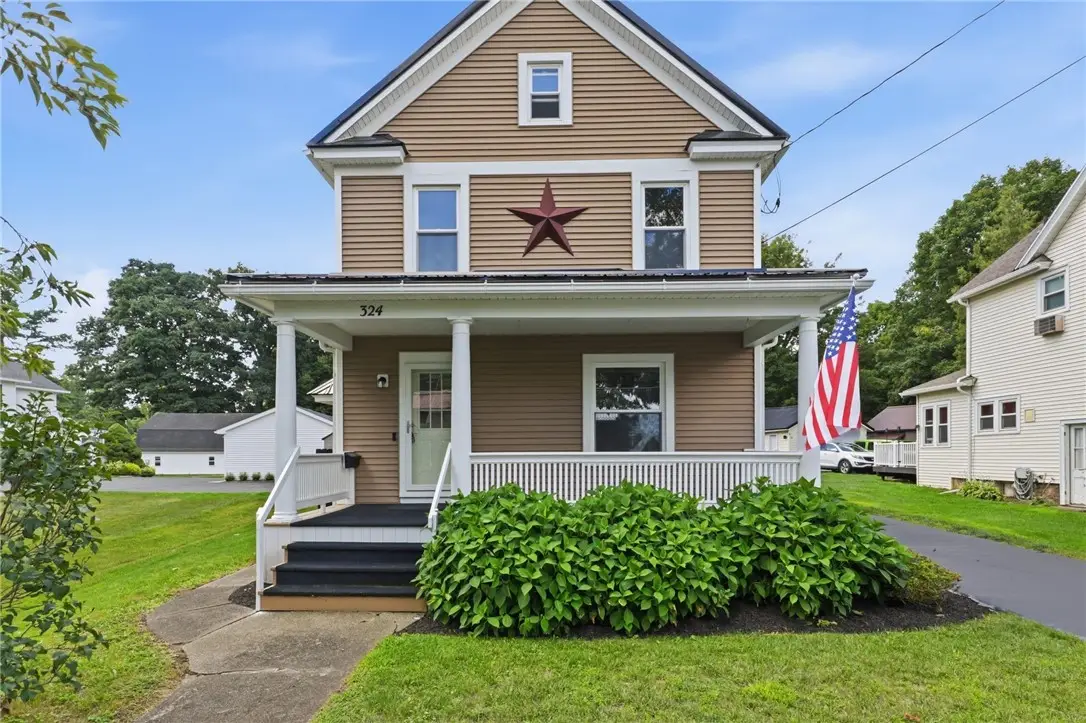 324 Vienna Street, Palmyra, NY 14522 - #1