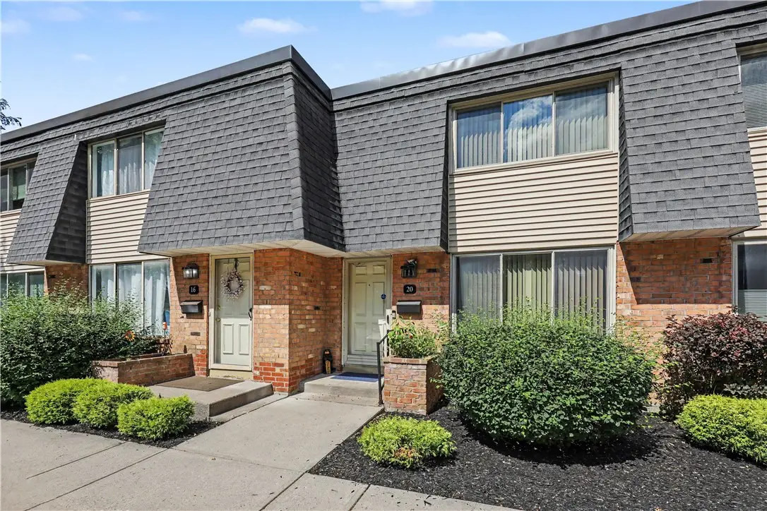 20 Penn Lane, Penfield, NY 14625 - #1
