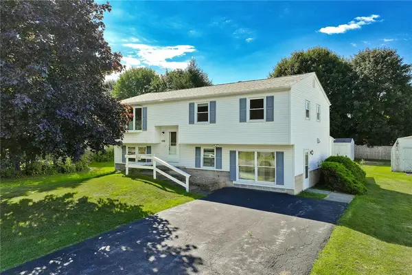 576 Grace Avenue, Newark, NY 14513