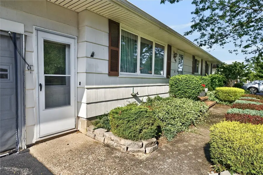 68 Valencia Drive, Rochester, NY 14606 - #3