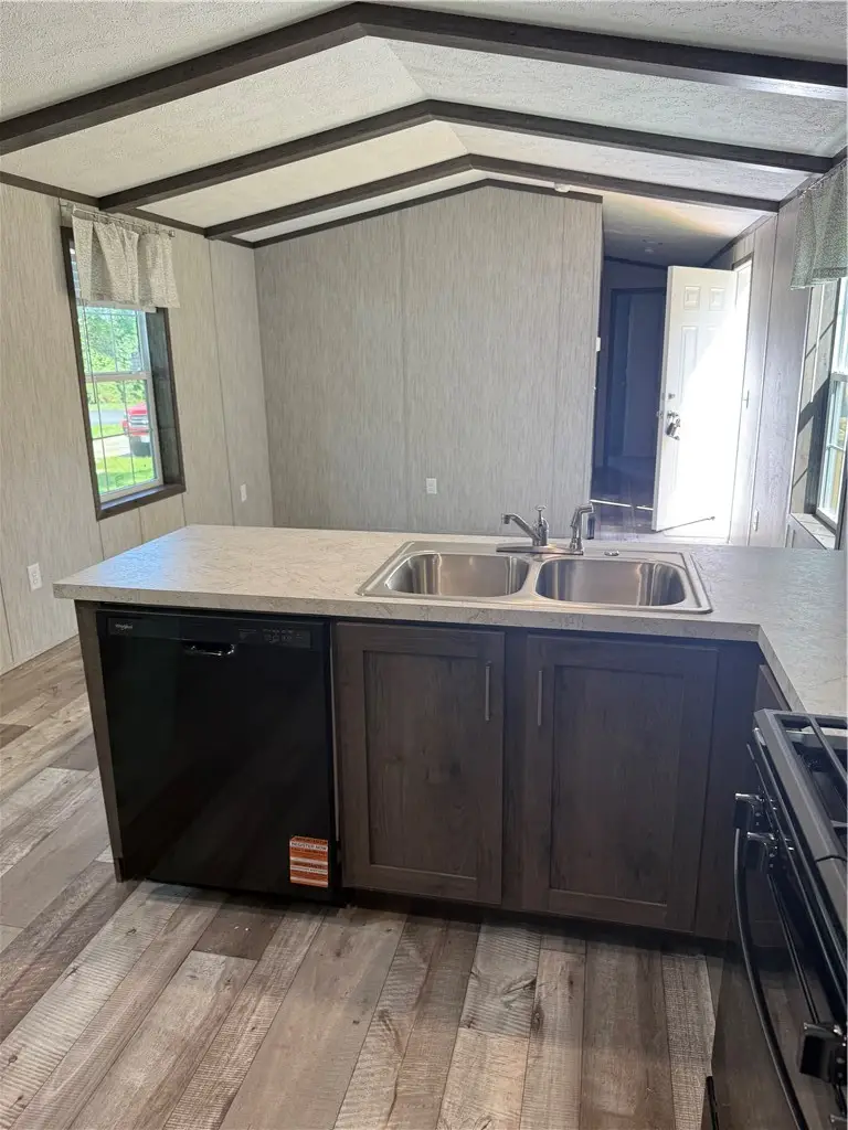 16 Tajmahal Park, Avon, NY 14414 - #3