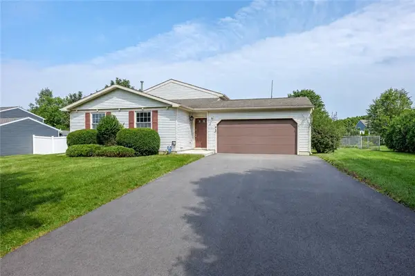 19 Yearling Drive, Henrietta, NY 14467