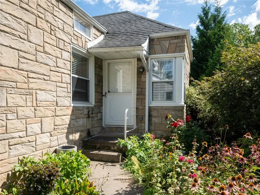 46 Cloverland Drive, Rochester, NY 14610 - #2