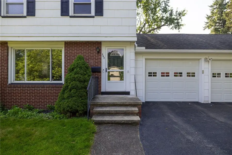 240 Yarmouth Road, Rochester, NY 14610 - #2