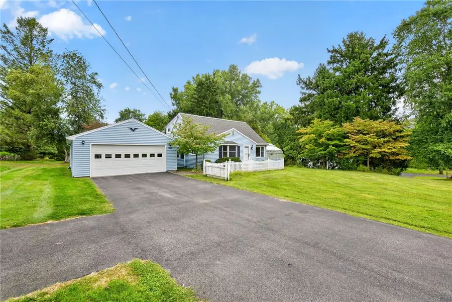 1070 Shoemaker Road, Webster, NY 14580 - #2