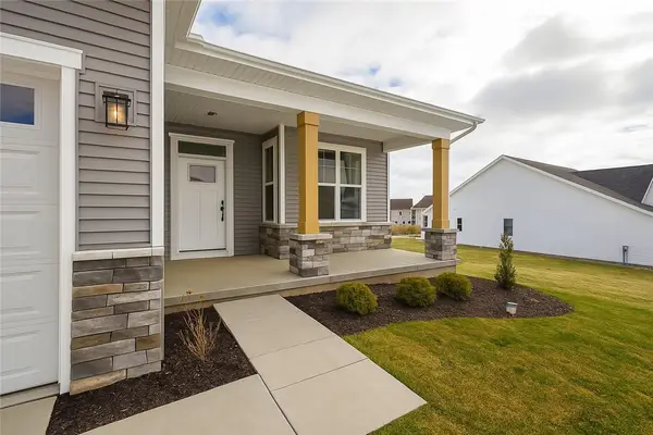 77 Thompson Lane, Canandaigua, NY 14424