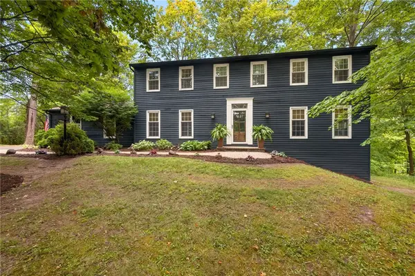 148 Bent Oak, Fairport, NY 14450