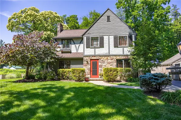 20 Westwood Drive, East Rochester, NY 14445