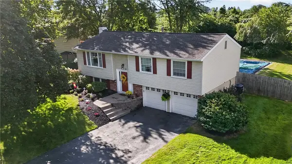 73 Blackwell Lane, Henrietta, NY 14467