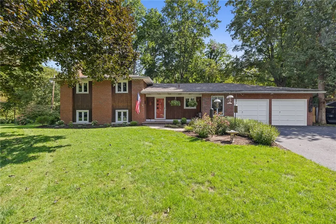 21 Cottonwood Lane, Pittsford, NY 14534 - #1