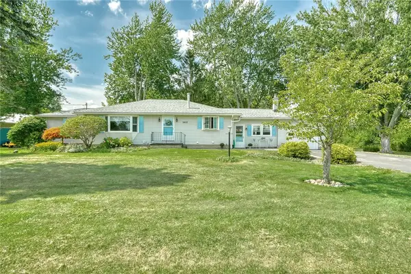 3927 State Route 414, Clyde, NY 14433
