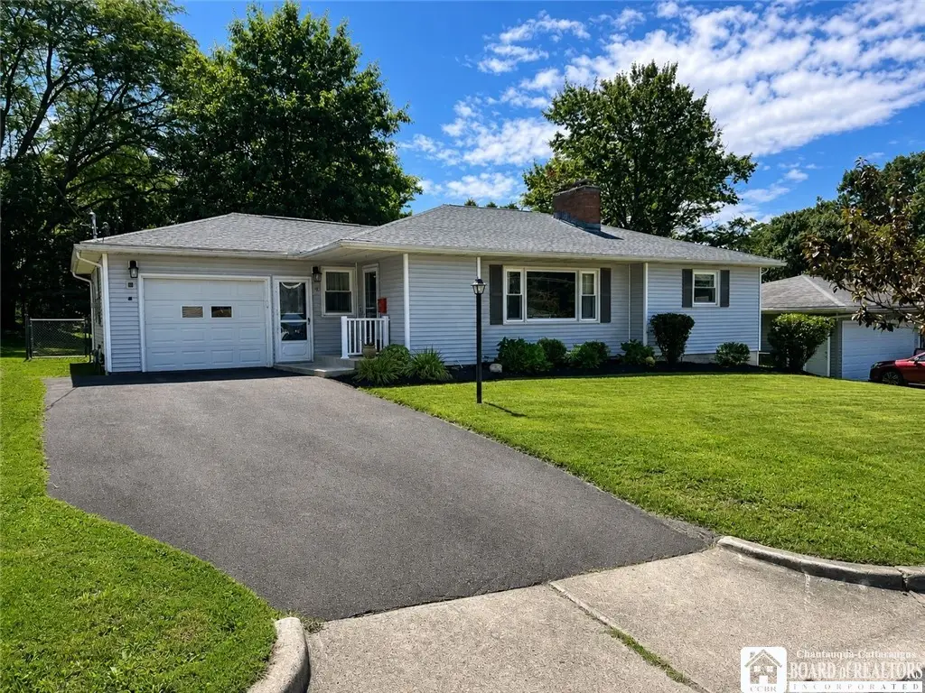 15 Hilldale Avenue, Jamestown, NY 14701 - #1
