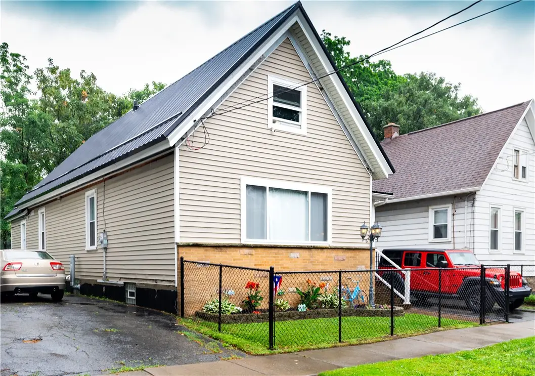 6 Woodrow Street, Rochester, NY 14606 - #1