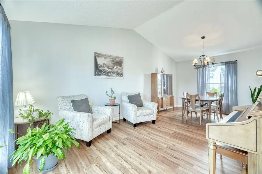25 Wendy Lane, Rochester, NY 14626 - #2