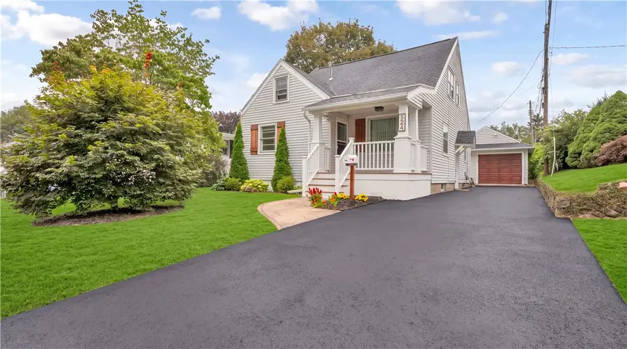 524 W Filbert Street, East Rochester, NY 14445 - #3