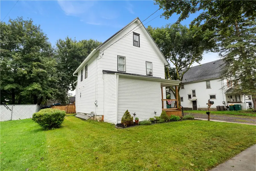 18 Genesee Street E, Perry, NY 14530 - #3