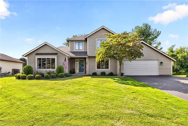 129 Brandy Brook Lane, Rochester, NY 14612
