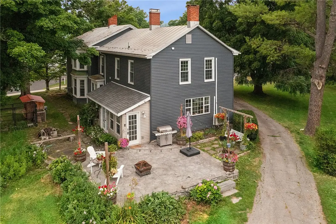 352 Main Street, Schoharie, NY 12157 - #1